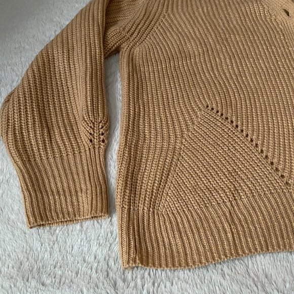 Womens Oversized Chunky Knit Cardigan Tan Button Front Neutral Fall Cardigan - Picture 4 of 9